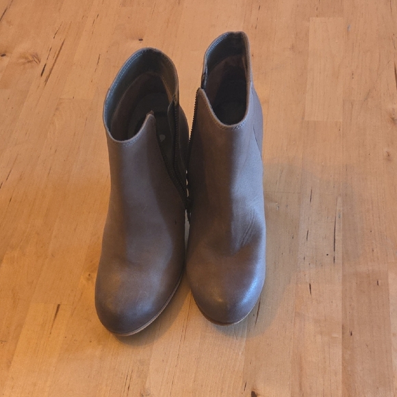 BP Tan Ankle Booties - Picture 4 of 4